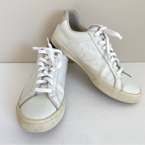 Veja Women's Esplar Low Sneakers - Extra White size 7 - Picture 4 of 13